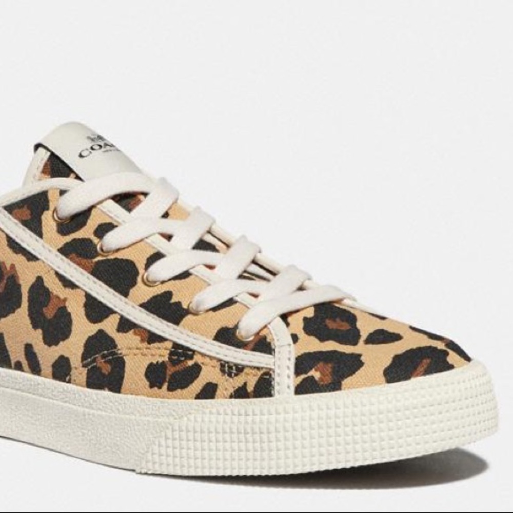 NWT!💖 Coach Leopard Print Sneaker - Picture 2 of 3